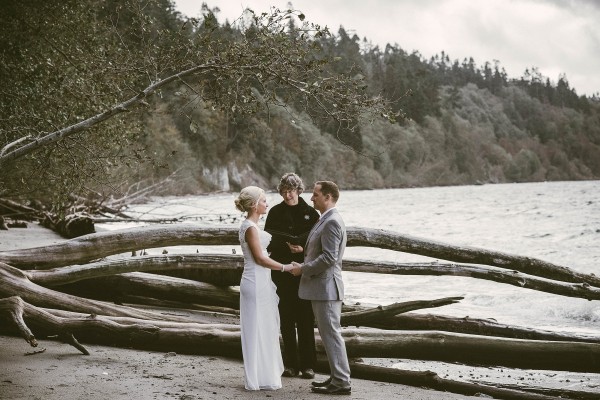 Waterfront-Wedding-at-South-Whidbey-State-Park (12 of 28)