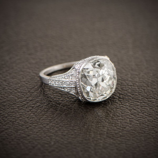 Antique-Cushion-Cut-Diamond-Engagement-Ring-11153-Artistic-View