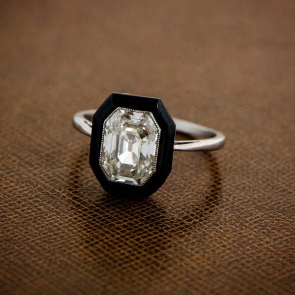 Antique-Emerald-Cut-Diamond-With-Onyx-Halo-Engagement-Artistic-3