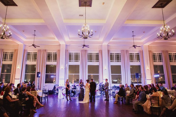 Classic And Chic Dallas Wedding At The Room On Main