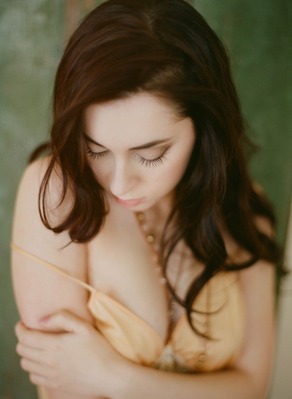 Pastel-Vintage-Boudoir-Session-Gabe-McClintock (12 of 21)