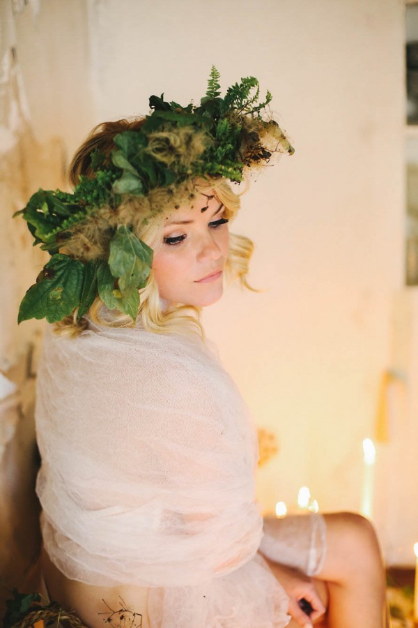 Vintage-Boudoir-Session-Inspired-Leaves-Light-Kathy-Davies-Photography (16 of 16)