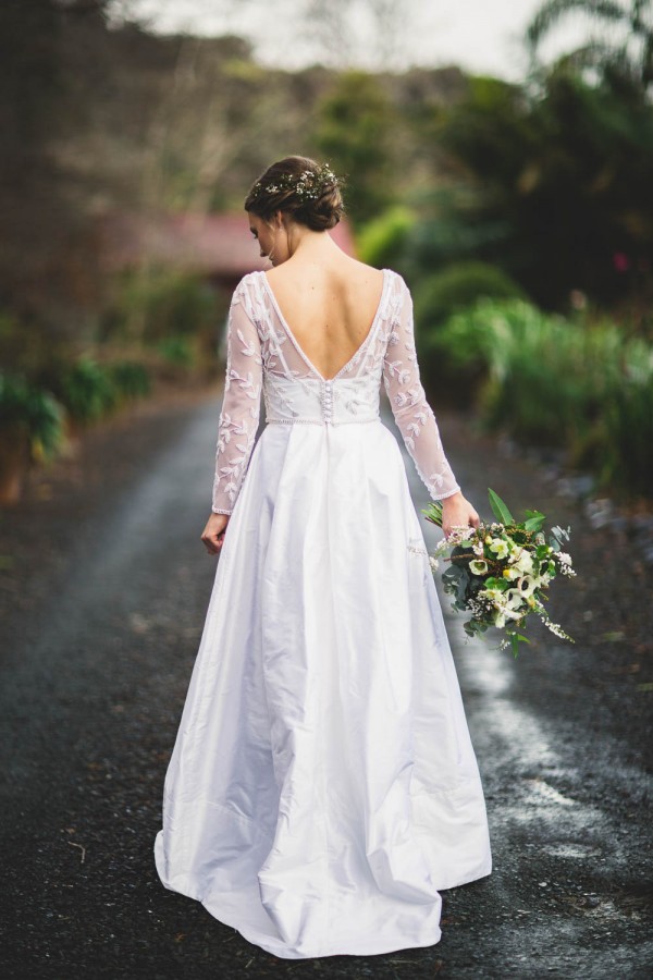 Beautifully-Natural-Indoor-Wedding-at-The-Woolshed (16 of 40)