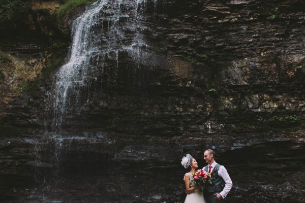 Colorful-and-Romantic-Wedding-at-Ancaster-Mill (6 of 40)