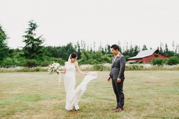 Dreamy-Outdoor-Wedding-at-Tracy-Castle (20 of 35)