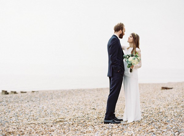 Gold-White-Wedding-De-La-Warr-Pavilion-Ann-Kathrin-Koch (13 of 28)