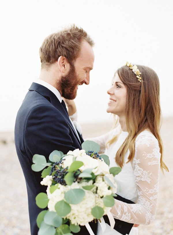 Gold-White-Wedding-De-La-Warr-Pavilion-Ann-Kathrin-Koch (14 of 28)