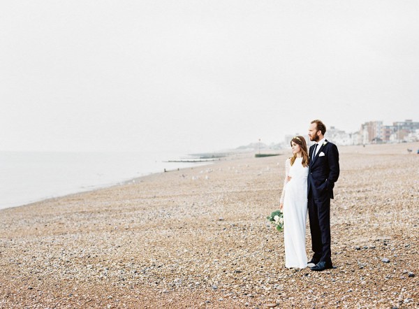 Gold-White-Wedding-De-La-Warr-Pavilion-Ann-Kathrin-Koch (16 of 28)