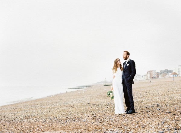 Gold-White-Wedding-De-La-Warr-Pavilion-Ann-Kathrin-Koch (17 of 28)