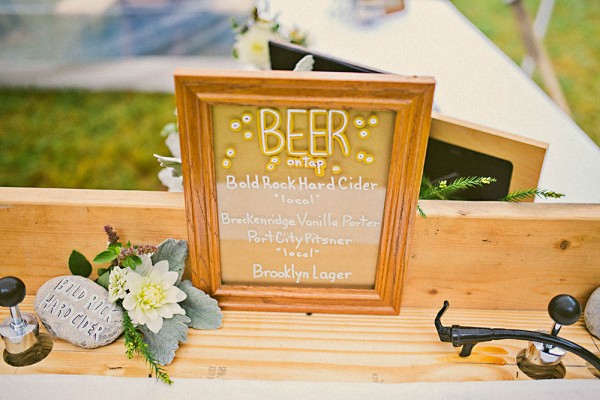 Natural-Modern-Backyard-Wedding-Virginia-Danielle-Real-Photography (30 of 34)