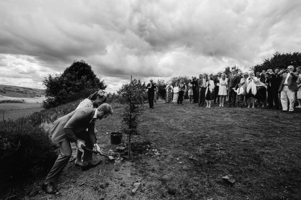 Sentimental-West-Yorkshire-Wedding-on-a-Farm-Sansom-Photography (23 of 31)