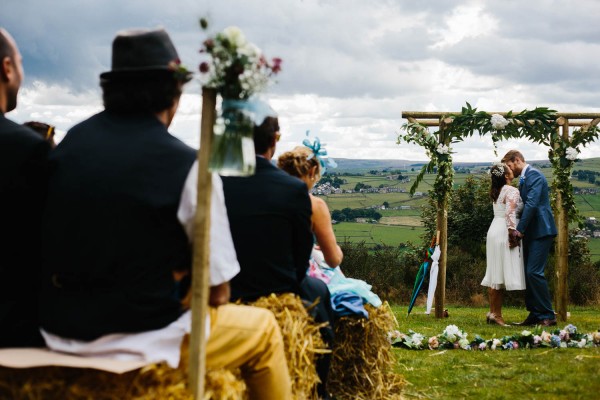 Sentimental-West-Yorkshire-Wedding-on-a-Farm-Sansom-Photography (3 of 31)