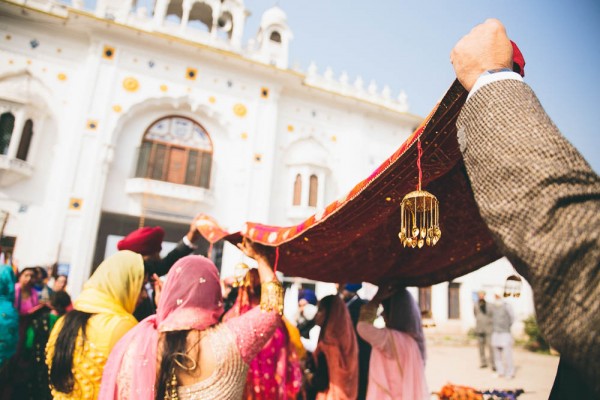 Fuchsia-and-Orange-Wedding-in-India (15 of 35)