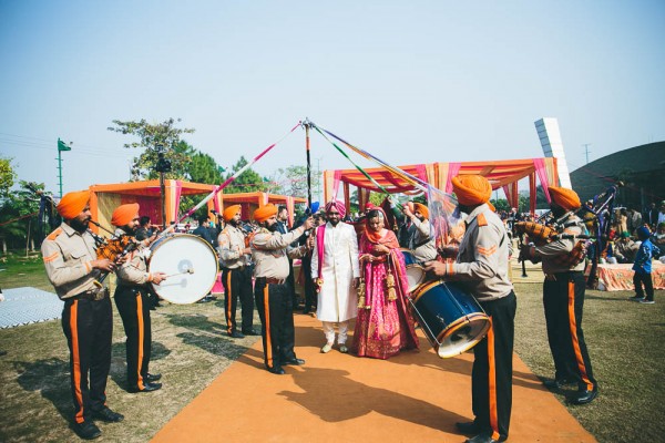 Fuchsia-and-Orange-Wedding-in-India (24 of 35)