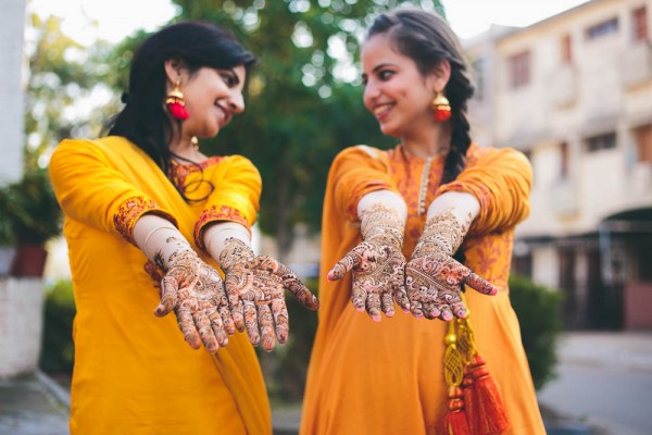Fuchsia-and-Orange-Wedding-in-India (3 of 35)