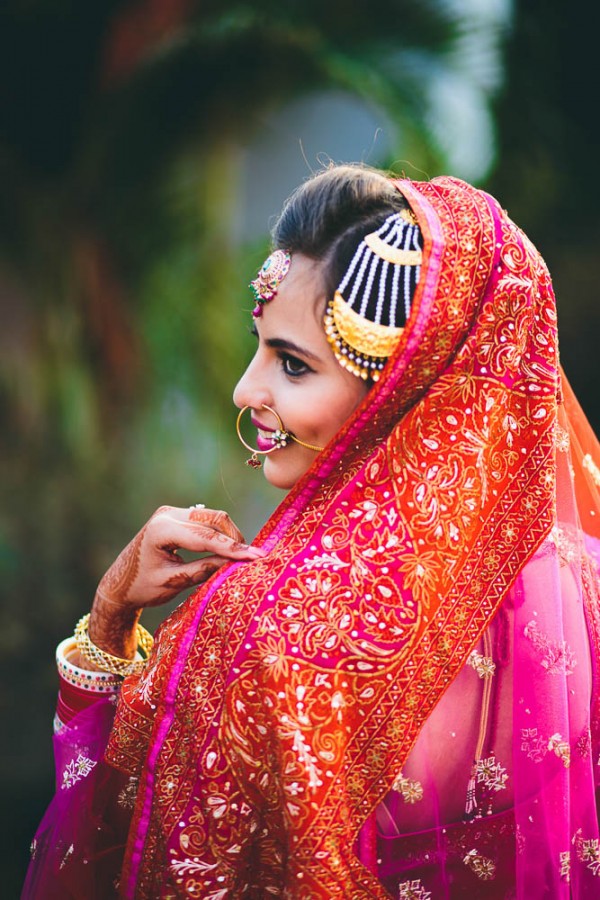 Fuchsia-and-Orange-Wedding-in-India (33 of 35)
