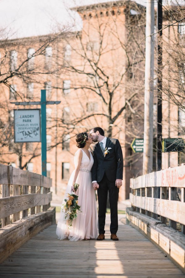 Natural-Wedding-at-Charles-River-Museum-of-Industry-and-Innovation (29 of 39)