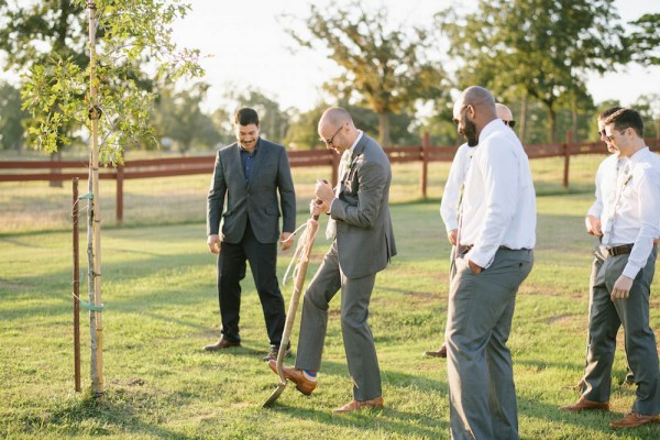 Peach-and-Mint-Wedding-at-Heifer-Ranch (27 of 41)