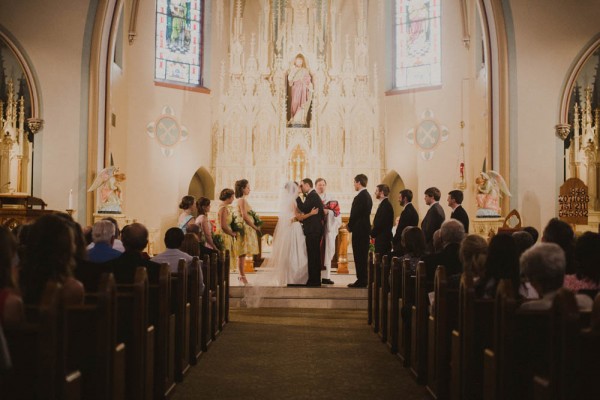 Retro-Missouri-Wedding-on-the-Family-Farm-Aaron-and-Whitney-Photography (19 of 28)