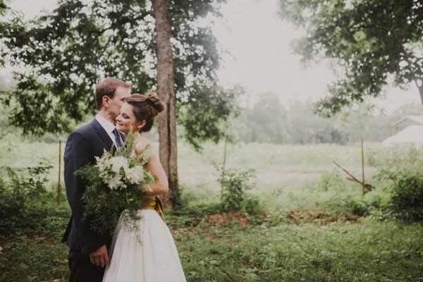Retro-Missouri-Wedding-on-the-Family-Farm-Aaron-and-Whitney-Photography (7 of 28)