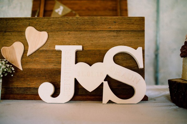 Rustic-DIY-Wedding-at-Rosedew-Farm (12 of 23)