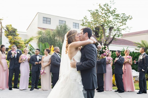 Shades-of-Pink-Wedding-at-Don-Shulas-Hotel-Elaine-Palladino (24 of 24)