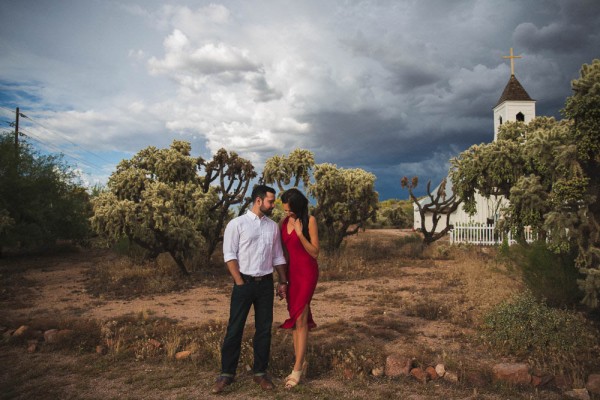 Steamy-Desert-Engagement-in-Phoenix-Nicole-Ashley-Photography (6 of 20)