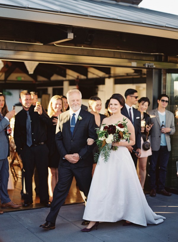 Stylish-Seattle-Wedding-The-Olympic-Rooftop-Pavillion (26 of 29)