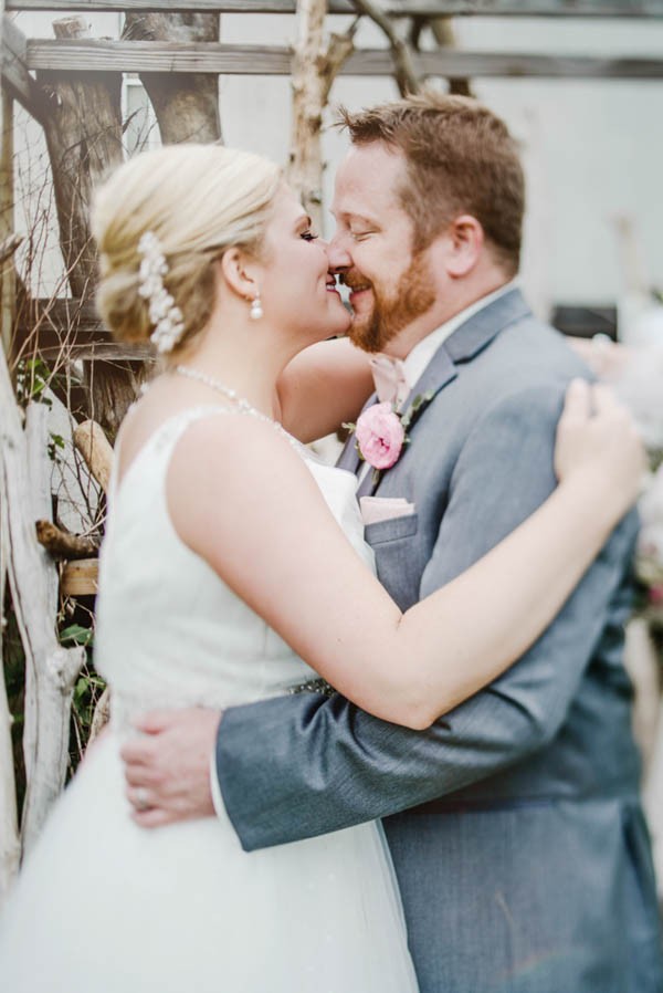 Blush-and-Gray-Des-Moines-Wedding-at-Sticks-Amanda-Basteen (18 of 26)