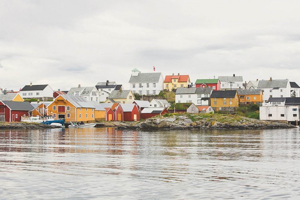 Bohemian-Nordic-Wedding-on-the-Island-of-Bjørnsund (14 of 37)