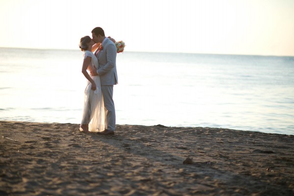 Classic-Costa-Rican-Wedding-at-Pacifico-Beach-Club (23 of 28)