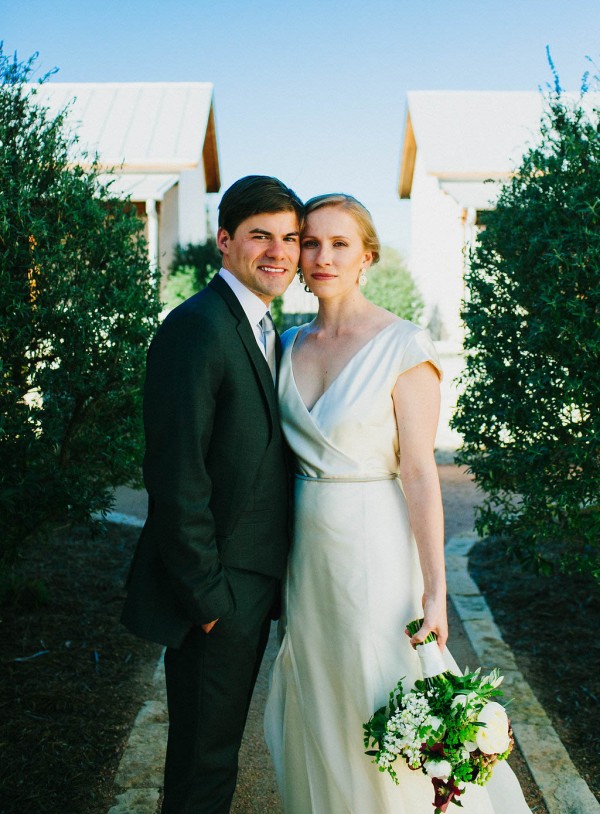 Classic-Texas-Wedding-at-Hoffman-Haus (10 of 40)