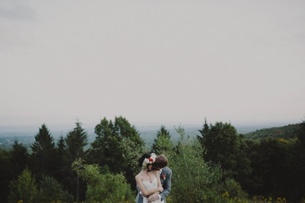 new york wedding photographer cedar lakes estate jewish guitar viva max chellise michael photography daniel sarah upstate flower crown