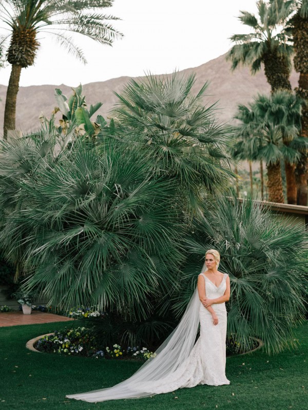 Glam Palm Springs Wedding at Thunderbird Country Club | Junebug Weddings