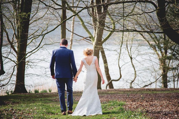 Indoor-Woodland-Wedding-at-Combermere-Abbey (22 of 27)