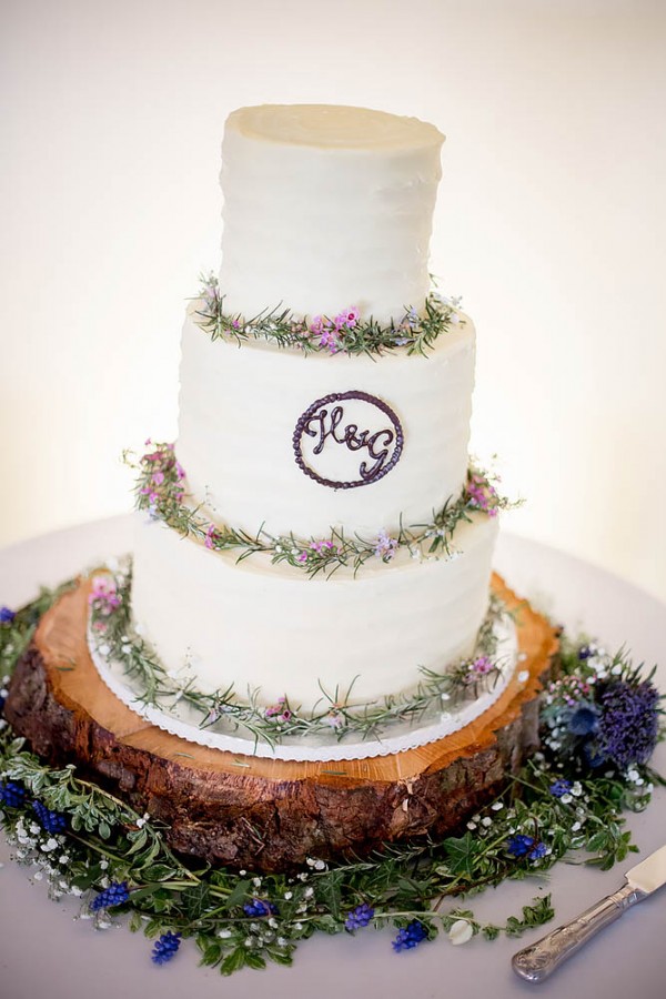 Indoor-Woodland-Wedding-at-Combermere-Abbey (24 of 27)