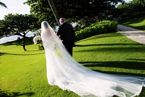 Metallic-Wedding-at-St.-Regis Princeville-Resort (11 of 24)