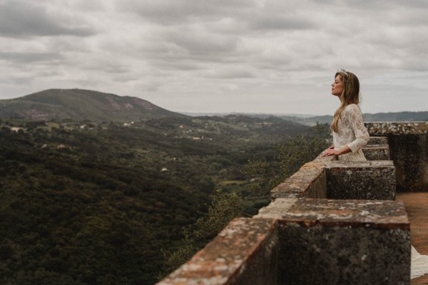 Portuguese-Bridal-Inspiration-Shoot-at-Pousada-de-Palmela (6 of 21)