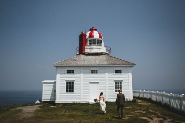 Carefree-Elopement-at-Cape-Spear-Lighthouse-Jennifer-Moher--5