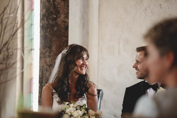 Converted-Barn-Wedding-at-the-Stones-of-the-Yarra-Valley-Darin-Collinson-Photography (6 of 26)