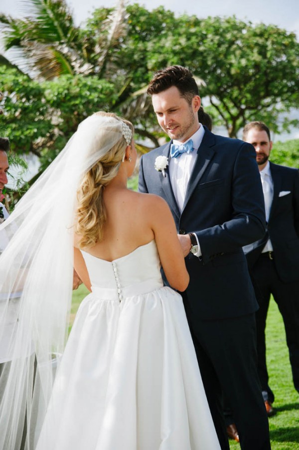 Hawaiian-Destination-Wedding-at-Turtle-Bay-Resort-Derek-Wong-Photography-031