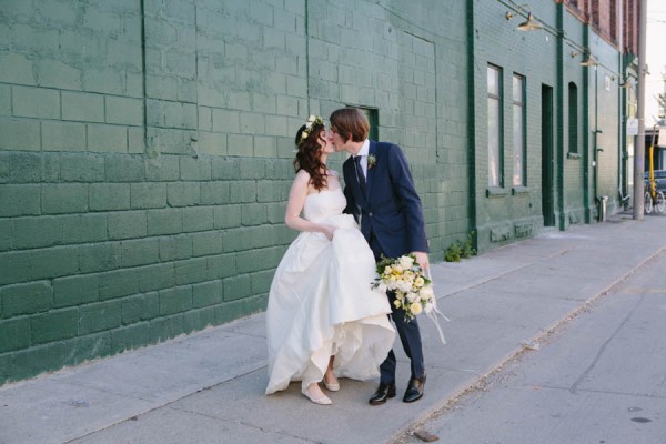 Low-Key-Toronto-Wedding-Bellwoods-Brewery-Celine-Kim-Photography (32 of 36)