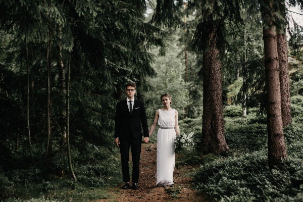 Minimalist-Warehouse-Wedding-in-Prague-Couple-of-Prague (17 of 37)