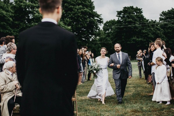 Minimalist-Warehouse-Wedding-in-Prague-Couple-of-Prague (34 of 37)