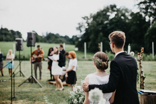 Minimalist-Warehouse-Wedding-in-Prague-Couple-of-Prague (37 of 37)