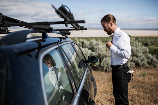 Minimalist-Wedding-in-the-Alvord-Desert-Free-The-Bird-12