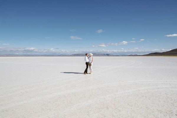 Minimalist-Wedding-in-the-Alvord-Desert-Free-The-Bird-30