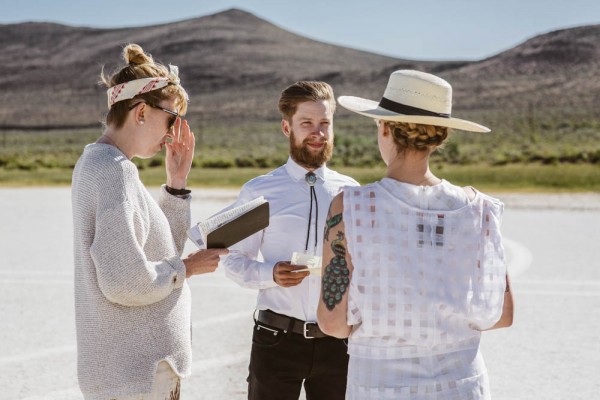 Minimalist-Wedding-in-the-Alvord-Desert-Free-The-Bird-43