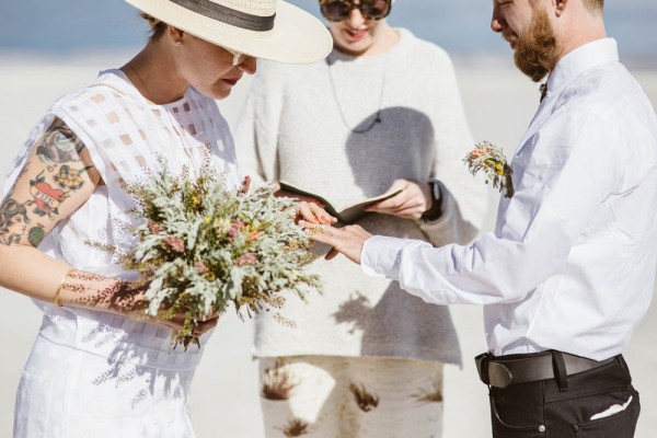 Minimalist-Wedding-in-the-Alvord-Desert-Free-The-Bird-55