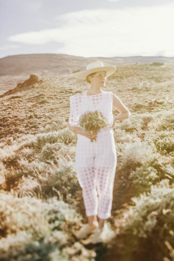 Minimalist-Wedding-in-the-Alvord-Desert-Free-The-Bird-96